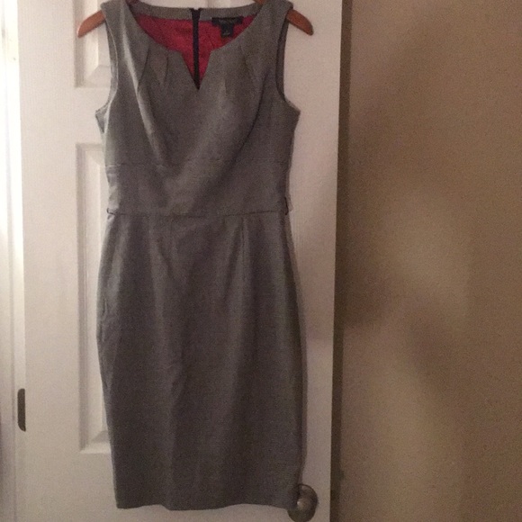 WHITE HOUSE BLACK MARKET DRESS - Picture 6 of 6